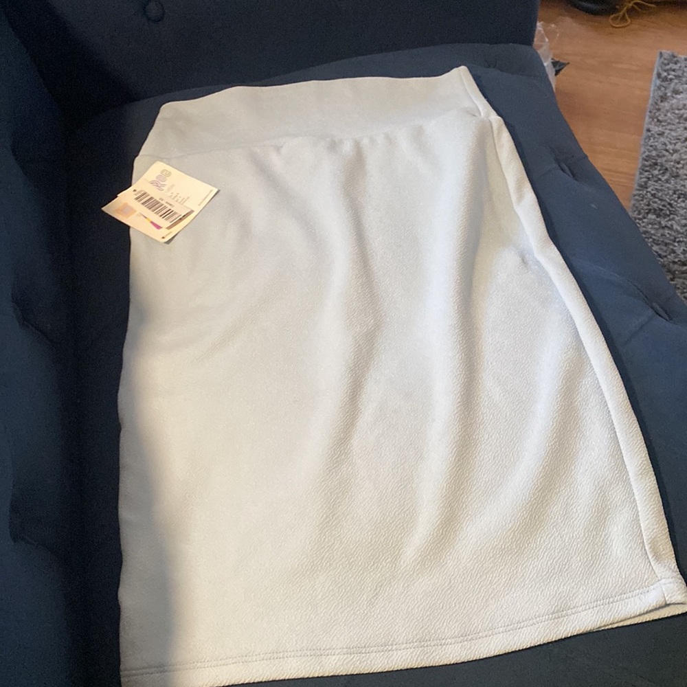 Lularoe - Picture 2 of 3